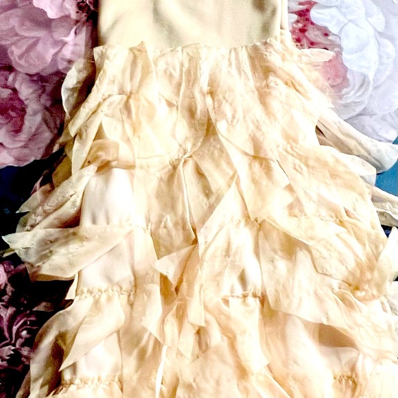 Jouvana London beige feathered dress (8) - Picture 13 of 16